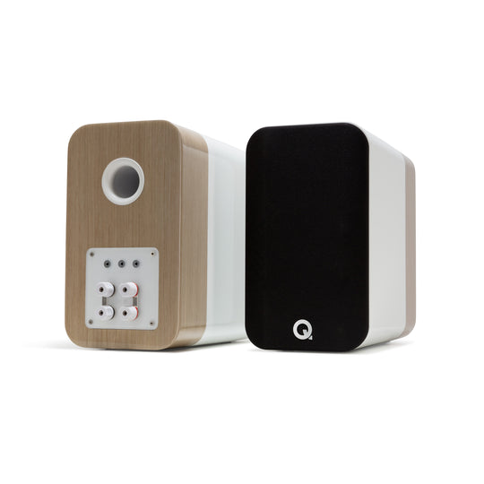 Q Acoustics Concept 300 White / Light Oak grille on front pair