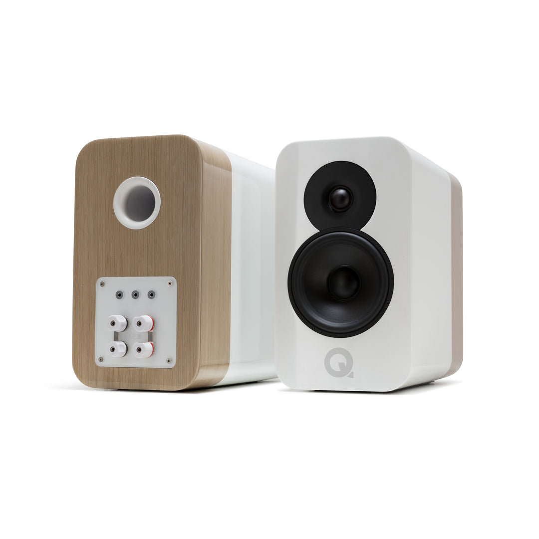 Q Acoustics Concept 300 White / Light Oak grille off front pair