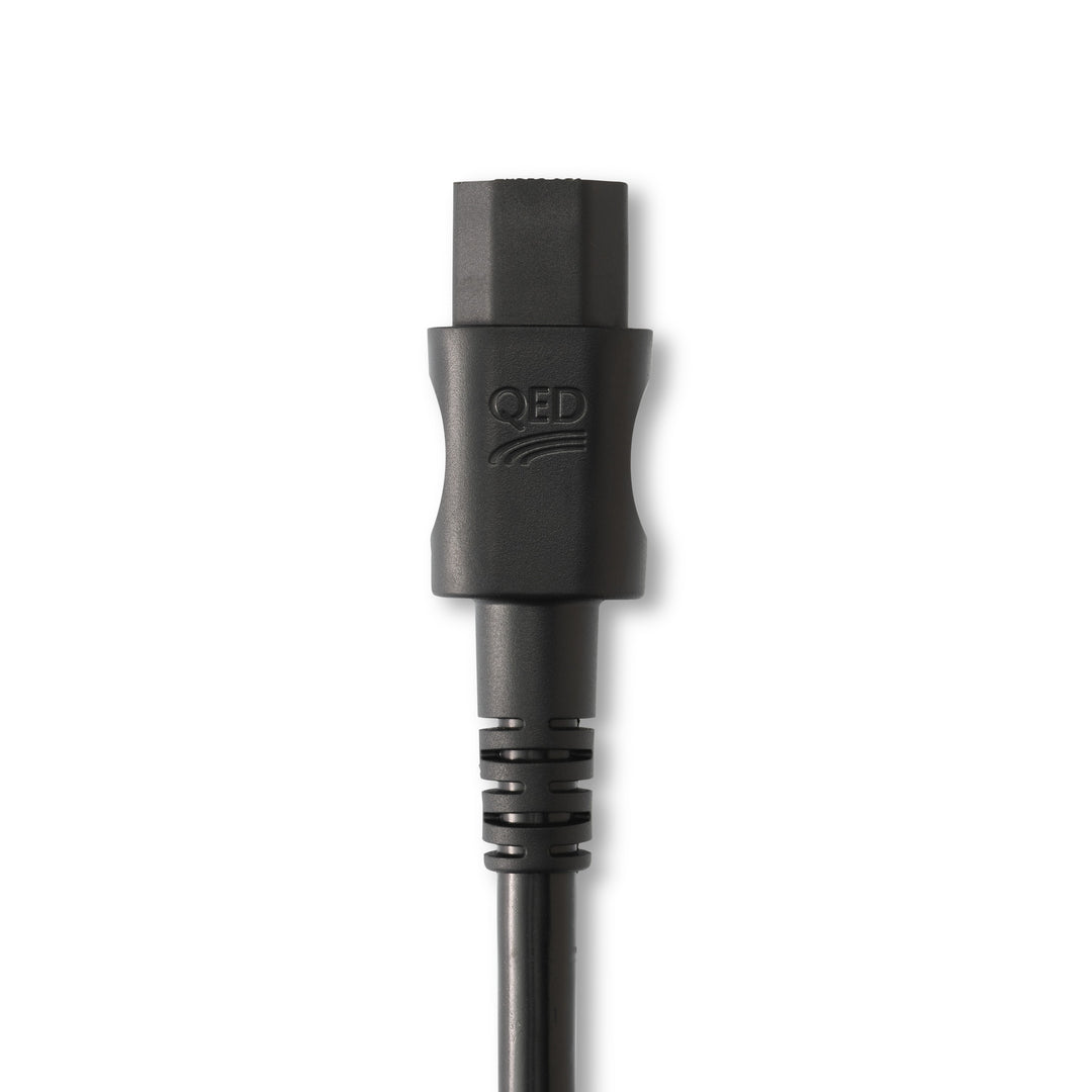 QED XT3 Mains Power Cable 2m